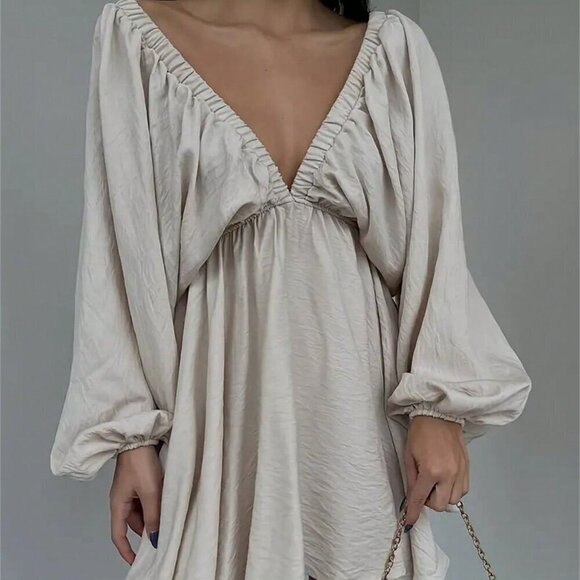 Apricot Sexy Women's Solid Color V-Neck Lantern Sleeve Dress - Picture 3 of 3